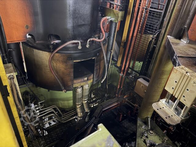 Hydraulic tire vulcanizing press Harburg-Freudenberger Maschinenbau GmbH KHP 46-150