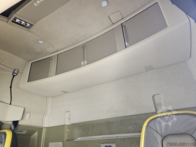 Standard-SZM Volvo FH 16 650 / 6x2/ RETARDER / FULL AIR / NL-TRUCK