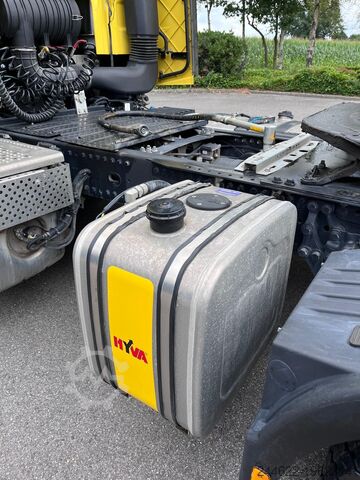 Standard-Traktor Ford Trucks F-max met HYDROLIQUE