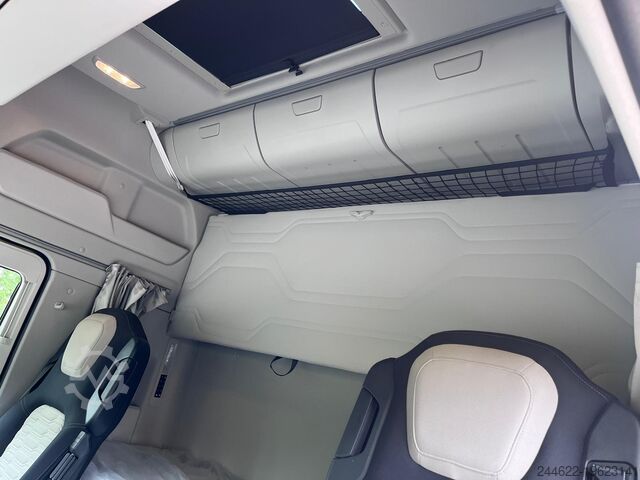 Standard-Traktor Ford Trucks F-max met HYDROLIQUE