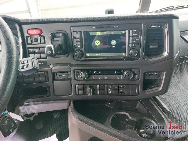 Ciągnik siodłowy typu volume Scania R 450 A4x2EB verstellbare Sattelplatte TOP!!!