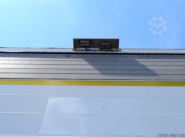 Camião de bebidas MERCEDES-BENZ 2545 Actros*kpl Zug*durchladbar*NLA*2xLBW*38 Pal