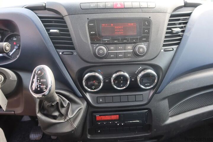 Bestelwagen autodrager Iveco 40 C 18 Luchtering 3.0 L motor Tijhof opbouw