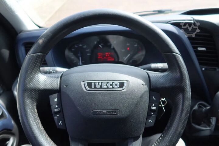 Bestelwagen autodrager Iveco 40 C 18 Luchtering 3.0 L motor Tijhof opbouw