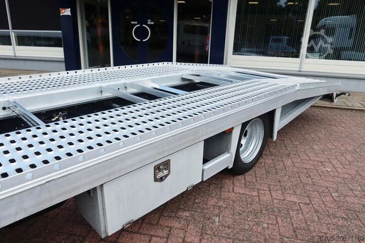 Bestelwagen autodrager Iveco 40 C 18 Luchtering 3.0 L motor Tijhof opbouw