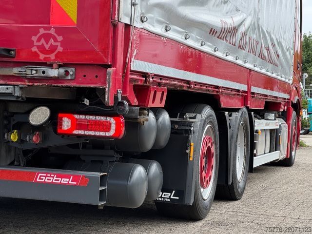 Kamion sa ravnom platformom i ceradom MERCEDES-BENZ 2548 Actros 5 L 6x2 Lowliner BDF