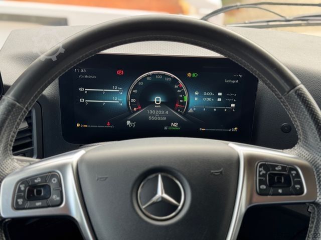 Kamion sa ravnom platformom i ceradom MERCEDES-BENZ 2548 Actros 5 L 6x2 Lowliner BDF