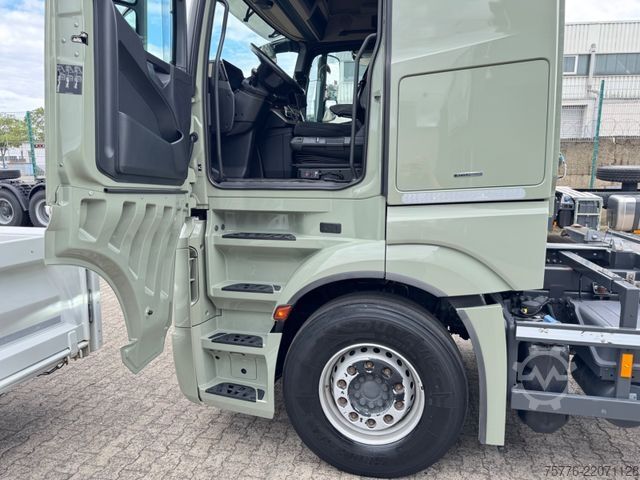 Felépítménycserélő teherautó MERCEDES-BENZ 2553 Actros 5 L Öl-Retarder 2548 45 58 Lenkachse