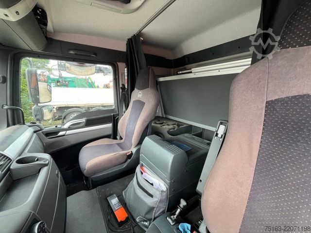 Camion cu platformă MAN TG-M 18.340 4x2  Pritsche Kran Atlas 135.2+Funk
