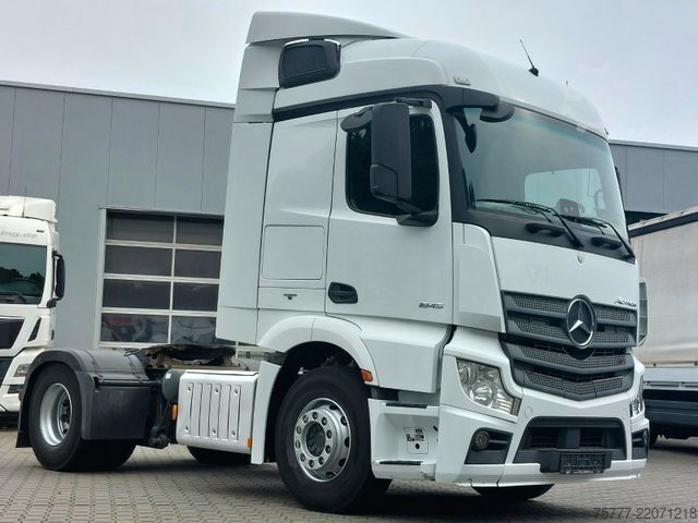 Τυπική μονάδα τράκτορα MERCEDES-BENZ Actros 18-45 Stream Space-MP4-ACC