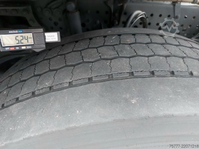 Τυπική μονάδα τράκτορα MERCEDES-BENZ Actros 18-45 Stream Space-MP4-ACC