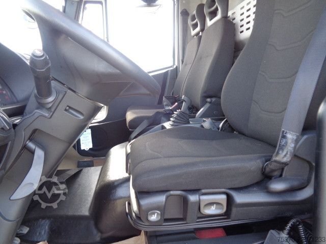 Camión caja IVECO EUROCARGO ML160E28/P