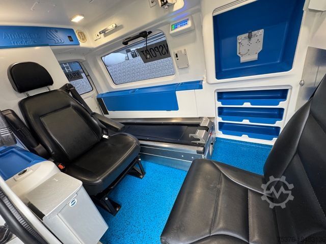 Brandbil VOLKSWAGEN Transporter T6 AT Motor/Getriebe