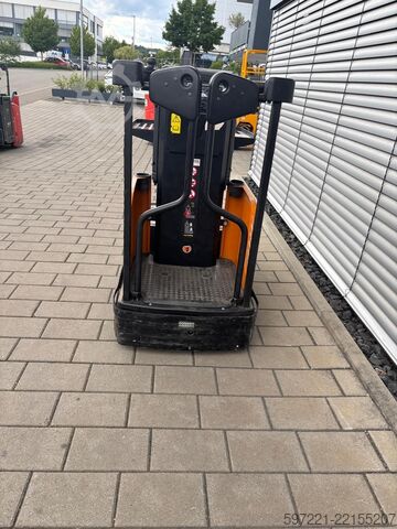 Dikey sipariş toplayıcılar EP Equipment JX0-30