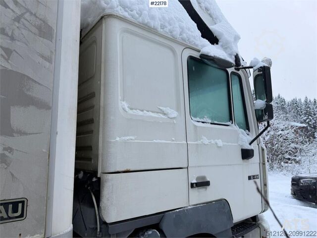 Châssis avec cabine MAN 26.414 chassis med 2 vekselflak – girkasse skiftet