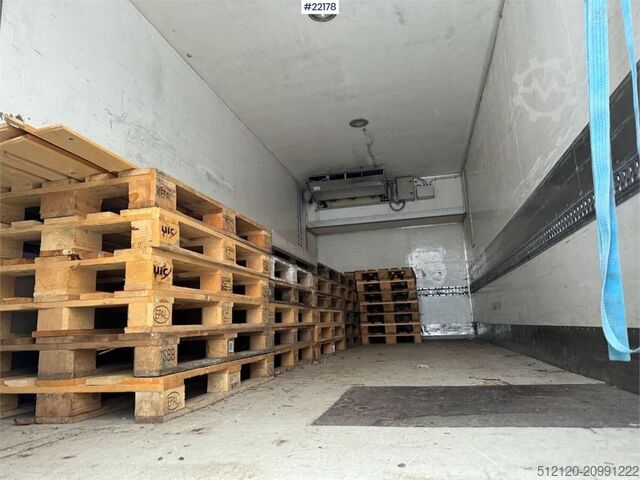 Châssis avec cabine MAN 26.414 chassis med 2 vekselflak – girkasse skiftet