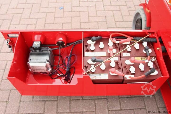 Makaslı kaldırma Magni ES1012E Electric, 10m Working Height, 450kg Capaci