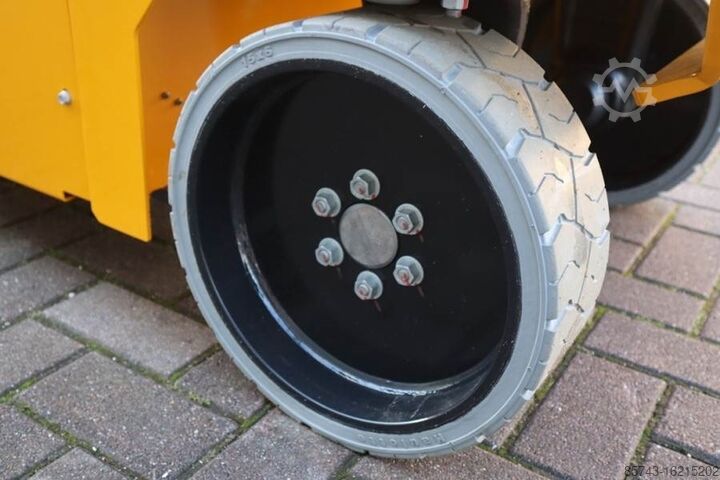 Scissor lift Haulotte Compact 8N Valid inspection, *Guarantee! 8m Workin