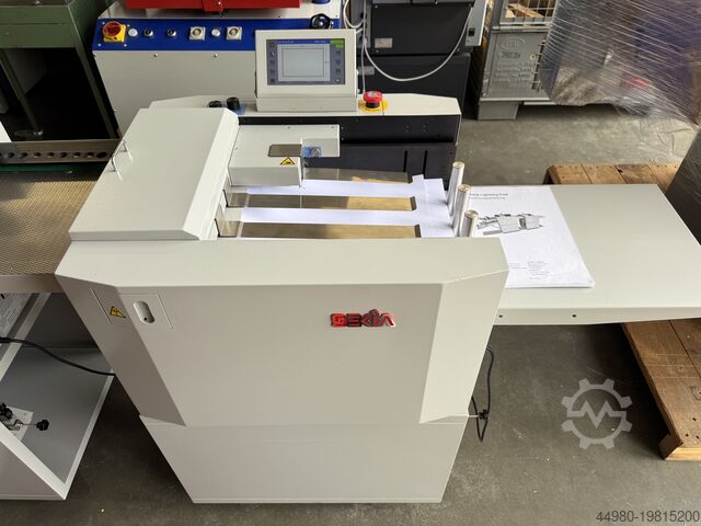 Machine à rainurer, perforer et plier DEKIA Lightningfold 83358 + 33KF