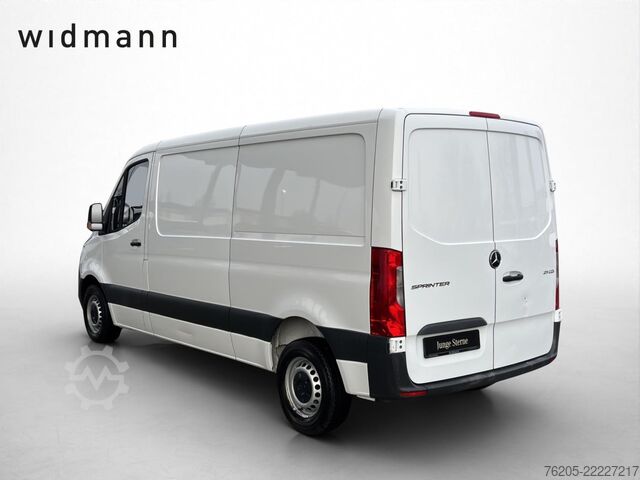 Dobozos furgon Mercedes-Benz Sprinter 211 CDI Kasten Standard