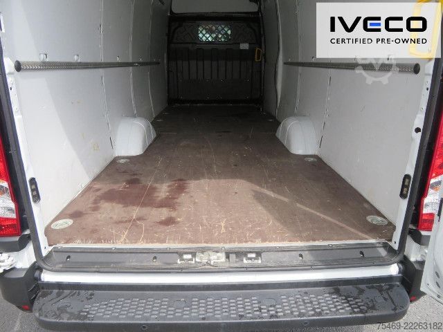 Komercijalno vozilo sa visokim krovom IVECO 35S16V