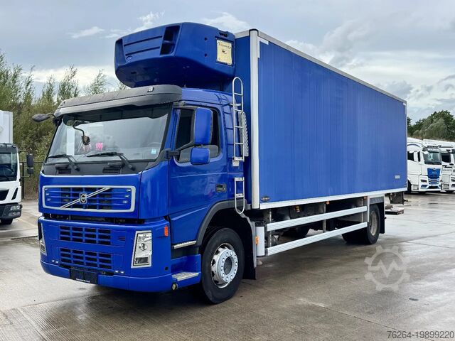 Refrigerated/frozen transport Volvo FM 310 KOELWAGEN CARRIER SUPRA950MT