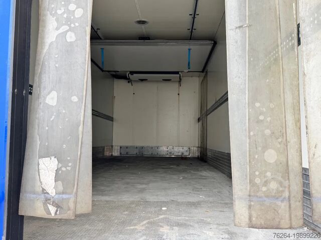 Refrigerated/frozen transport Volvo FM 310 KOELWAGEN CARRIER SUPRA950MT