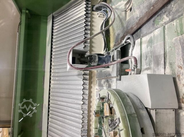 Freesmachine 4 assen AXA KBM 1500/3000