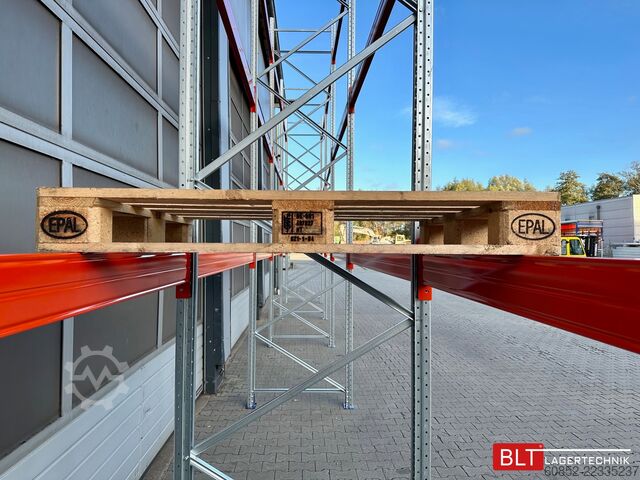 Scaffale industriale ca. 100,16 lfm. Palettenregale H: 550cm Fachlast : 3000 kg , 432 Palettenplätze