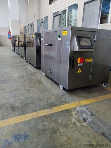 Ultraschallreiniger mit PLC medizinischer Ausführung INTERSONIK MIDI 50 PLC