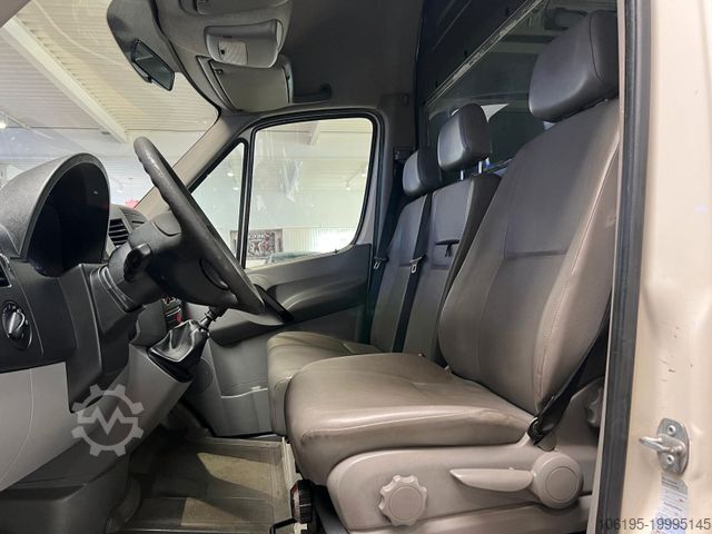 Dodávka s vysokou střechou VOLKSWAGEN Crafter 2,5 TDI *L2-H2*1.Hand*Garantie*