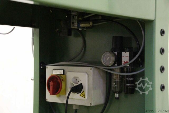 Kreuztisch NC Walko PNC 500