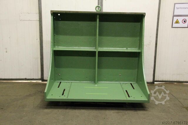 Upínací držák s T-drážkami unbekannt 1667/1000/H1400 mm