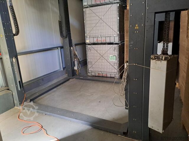 Automatische palletwikkelmachine met stretchfolie SIAT - M.J. MAILLIS MANCON 1710