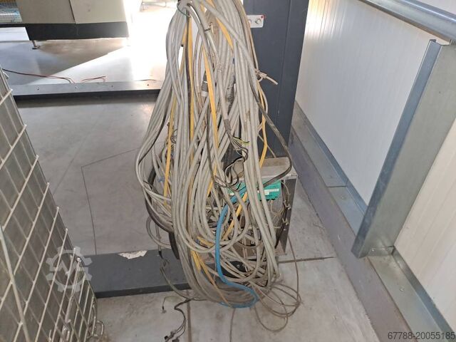 Automatische palletwikkelmachine met stretchfolie SIAT - M.J. MAILLIS MANCON 1710