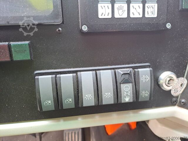 Mobiele kraan Spierings SK 597 AT4