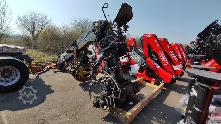 Holztransporter Diversen LADEKRAN LOGLIFT F251S 80A LADEKRAN LOGLIFT F25...