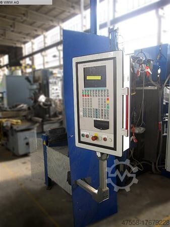 Spuitgietmachine - Speciale machine FREUDENBERG FAINJECT 2000