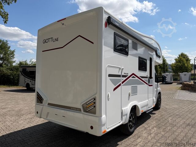 Kamper z alkową GIOTTILINE Siena 422 - Full Pack