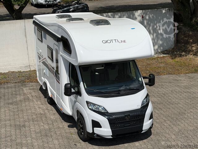 Kamper z alkową GIOTTILINE Siena 422 - Full Pack