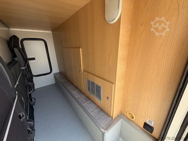Kamper z alkową GIOTTILINE Siena 422 - Full Pack