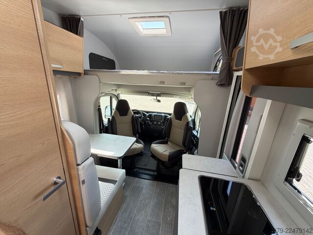 Kamper z alkową GIOTTILINE Siena 422 - Full Pack