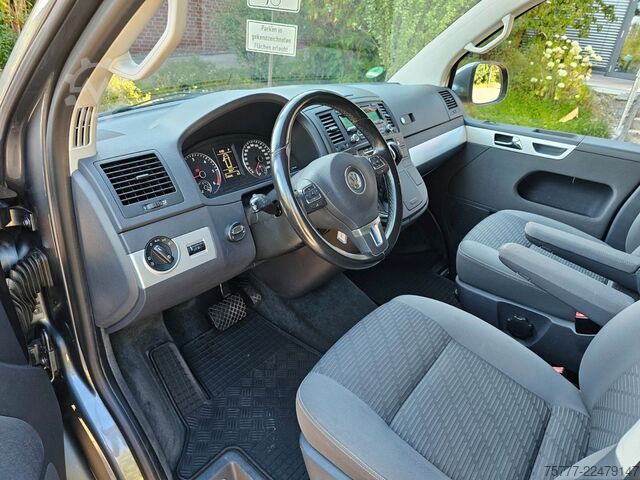 Minibus VW T5  Multivan Comfortline-DSG-AHK-7Sitze-St.Heiz