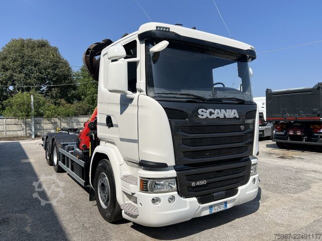 Kroghejs-lastbil med kran SCANIA G490