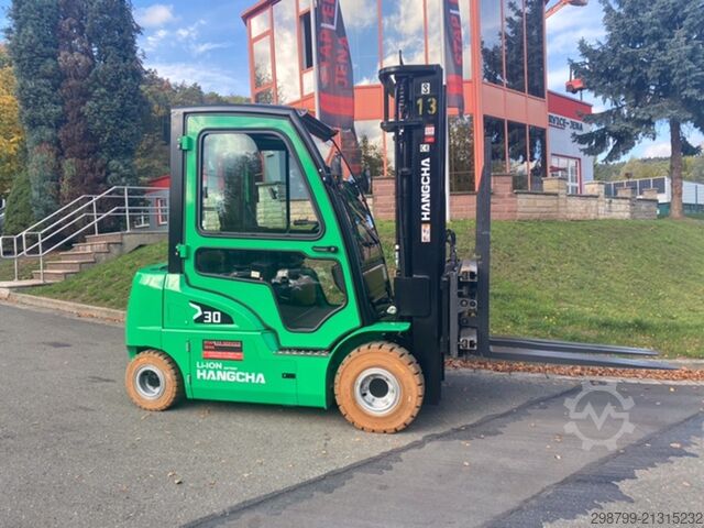 Electric 4-wheel forklift Hangcha CPD30-XD6-SI26