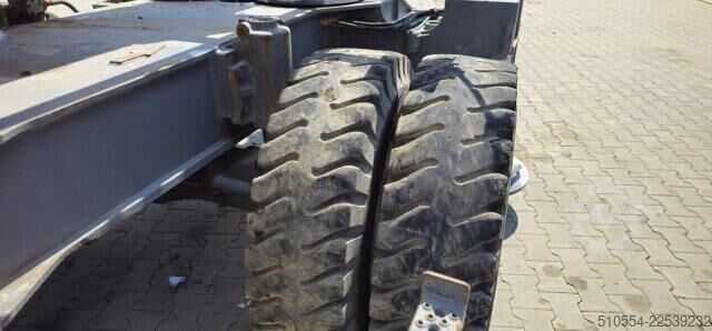 Τροχοφόρος εκσκαφέας Sennebogen 630 30t Mobilkran / Teleskopkran + JIB