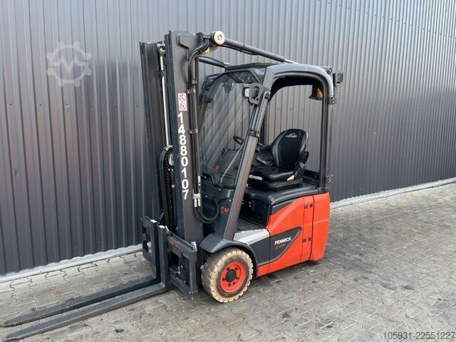 Stivuitor electric cu 3 roți Linde E12-02