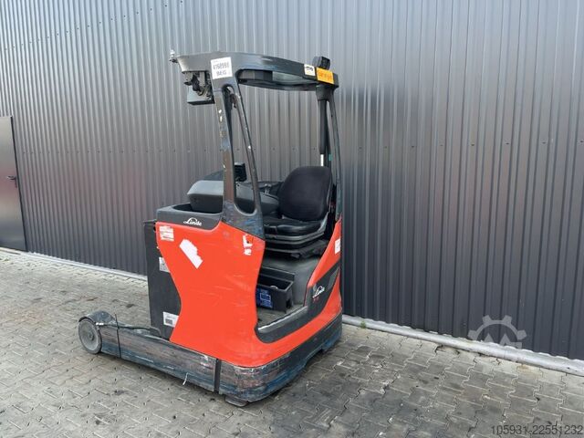Retraktorový vozík Linde R16HD-01