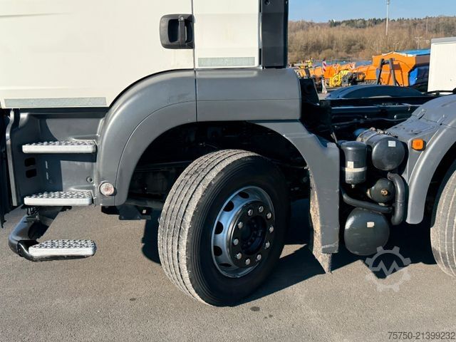 LKW-Fahrgestell MAN TGS 35.360 8x2-6 BL Fahrgestell