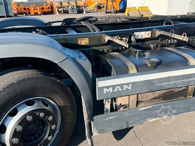 Șasiu de camion MAN TGS 35.360 8x2-6 BL Fahrgestell